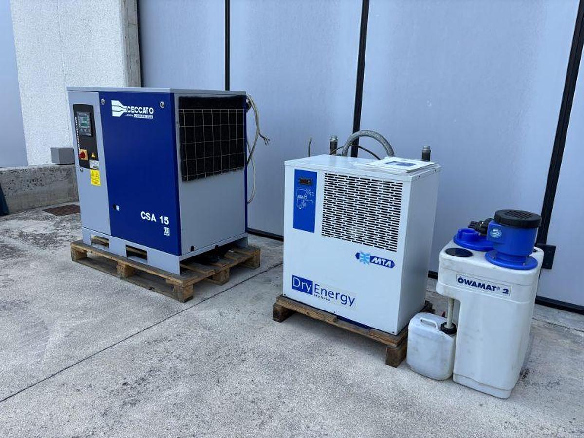 Usato COMPRESSORE CECCATO CSA 15 CON ESSICATORE ANNO 2011