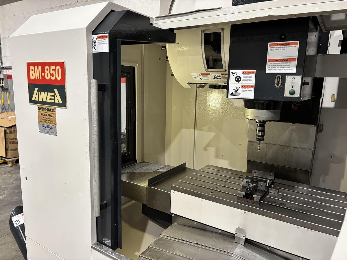 Usato CENTRO DI LAVORO AWEA BM - 850 CNC FANUC