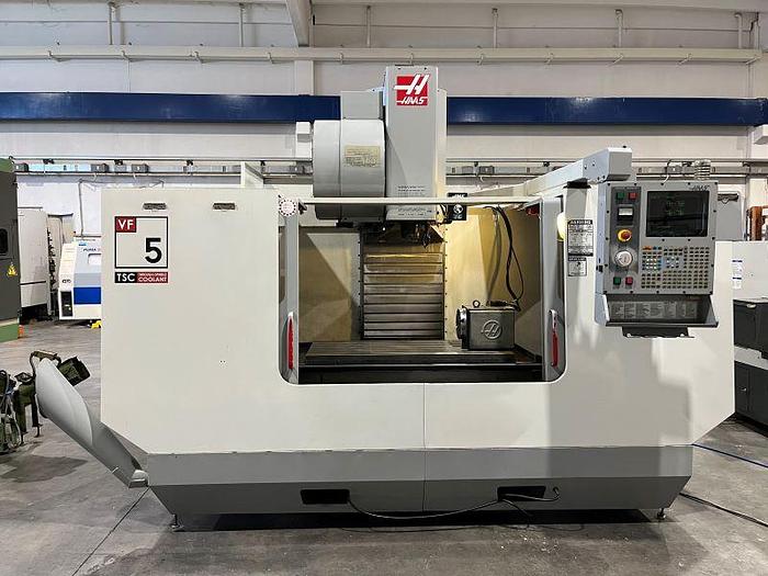 Usato CENTRO DI LAVORO HAAS VF - 5 CON 4° ASSE ANNO 2003