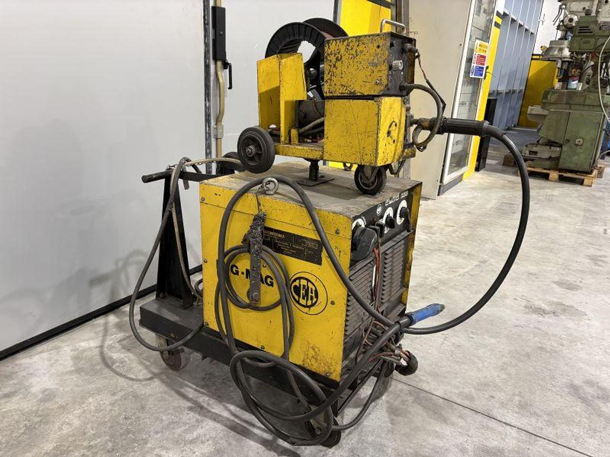 Usato SALDATRICE A FILO CEA 300 A