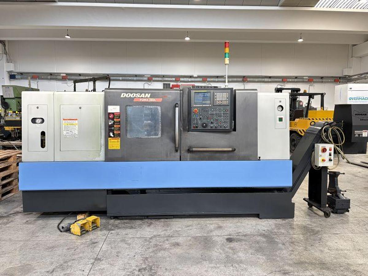 Usato TORNIO DOOSAN 280 L - ANNO 2012