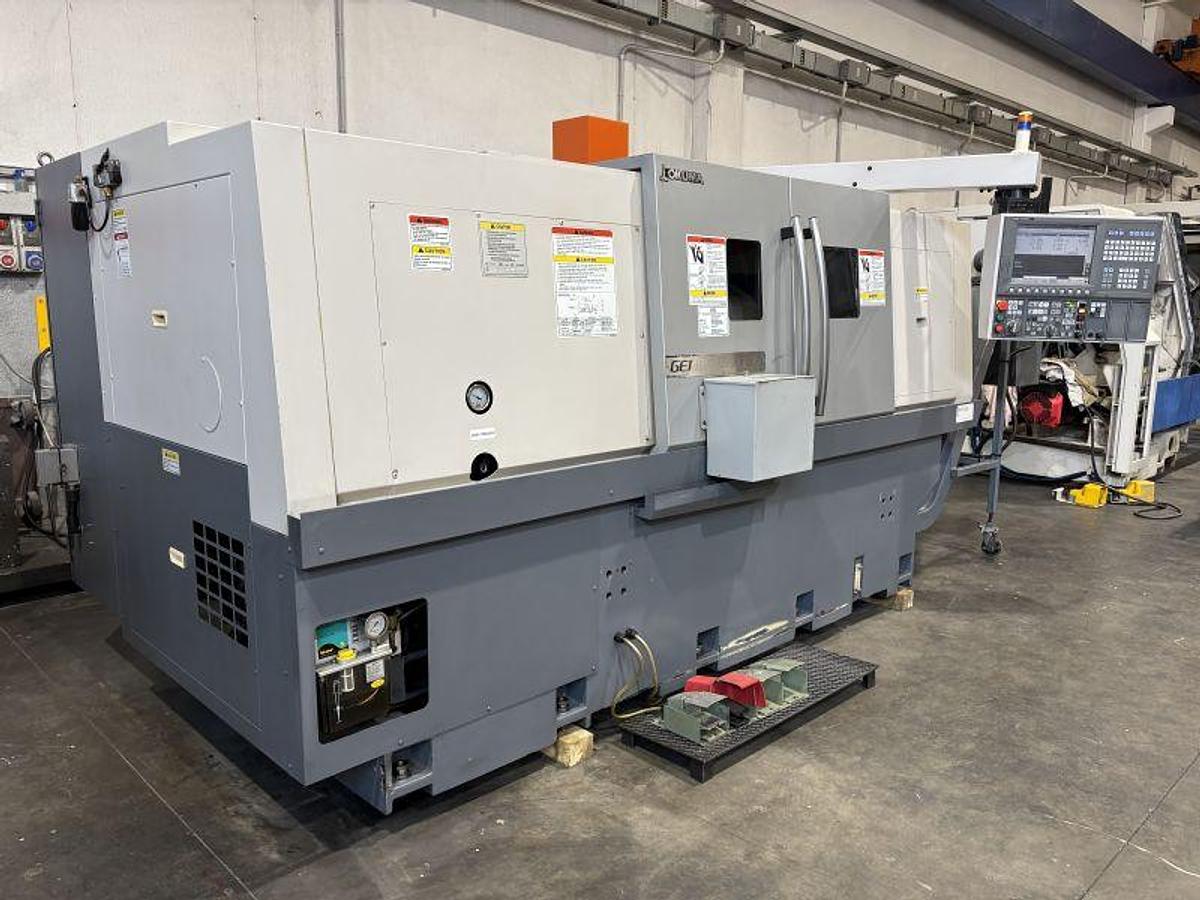 Usato TORNIO OKUMA GENOS L300E - MOTORIZZATO ANNO 2012.