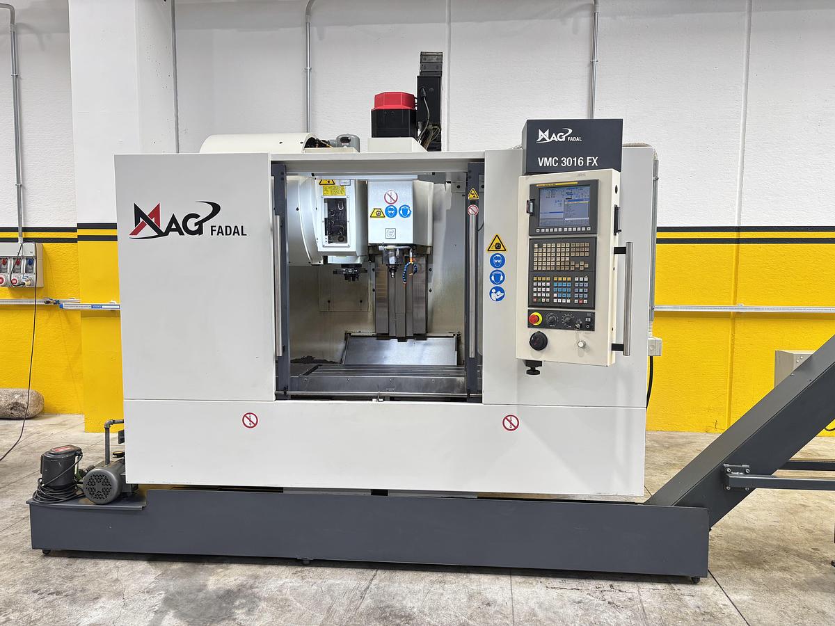 Usato CENTRO DI LAVORO MAG FADAL CNC FANUC ANNO 2009.