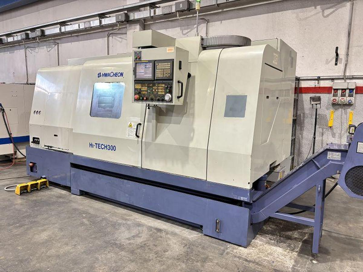 Usato TORNIO HWACHEON HI - TECH 300 CNC FANUC 18i-TB