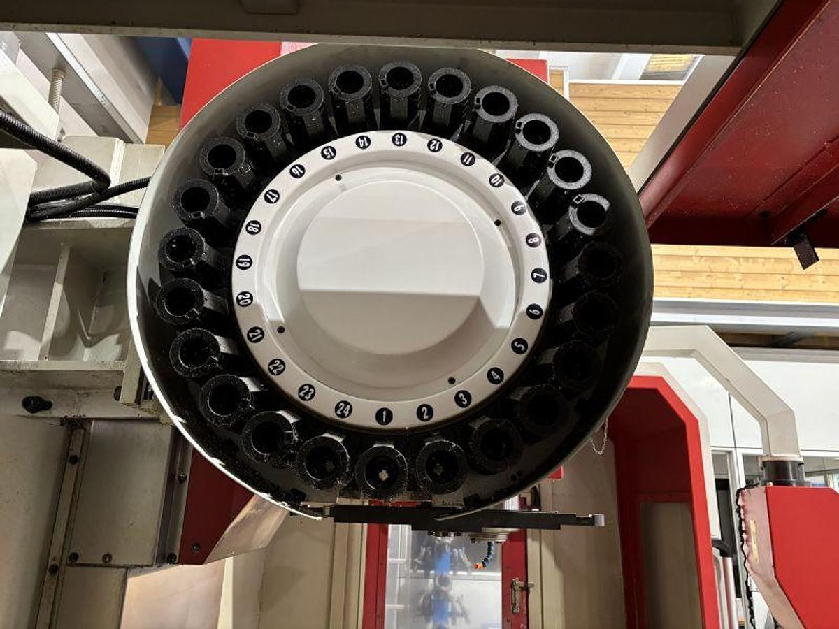 Usato CENTRO DI LAVORO EUMACH SUMO 1200 L