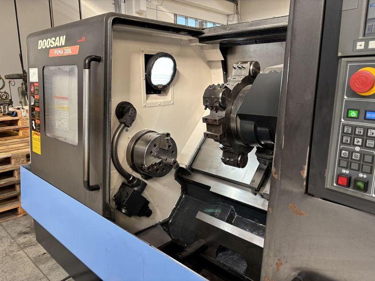 Usato TORNIO DOOSAN 280 L - ANNO 2012