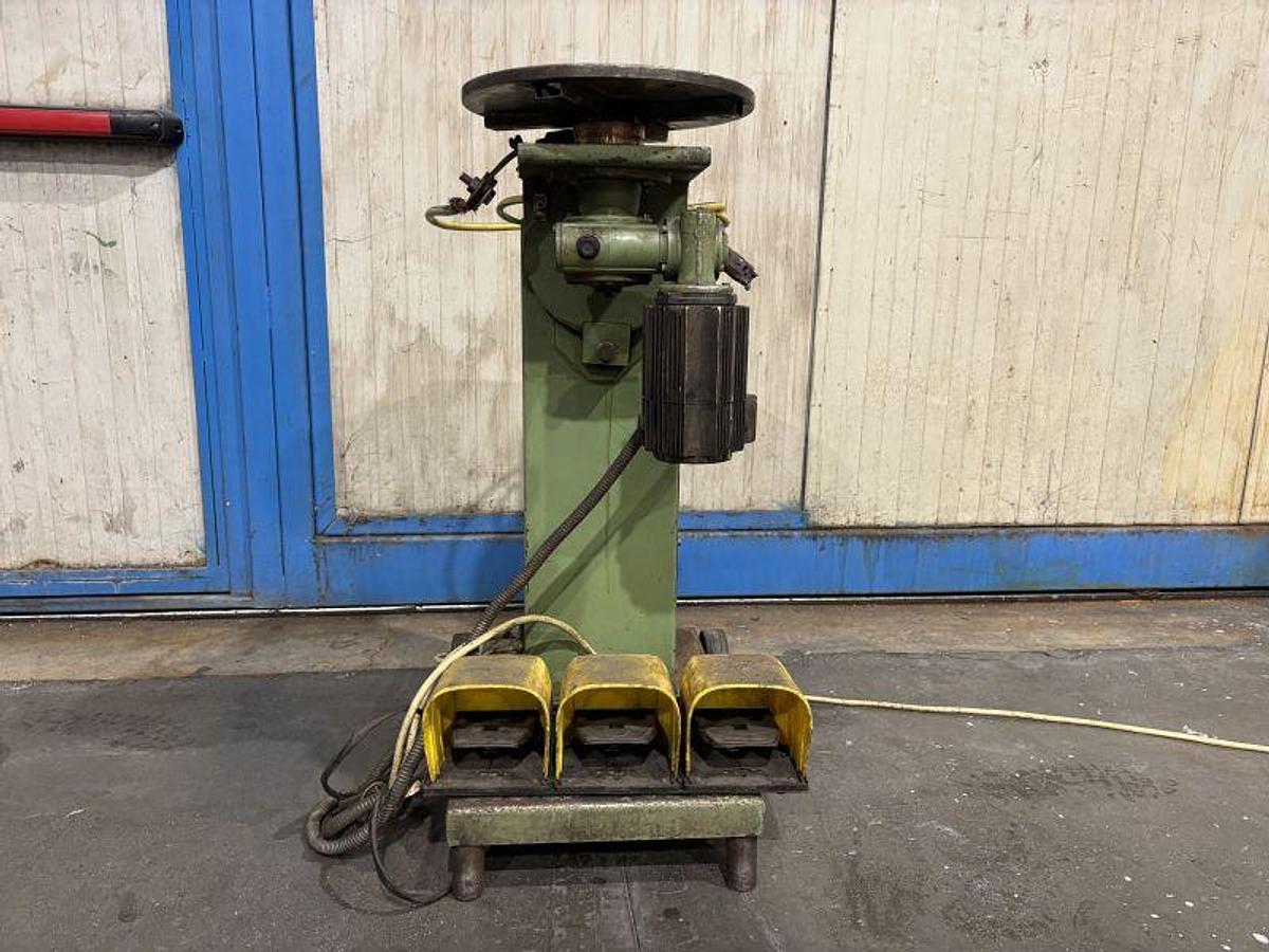 Usato POSIZIONATORE DI SALDATURA COVEMA 220 V