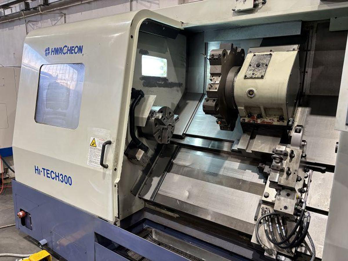 Usato TORNIO HWACHEON HI - TECH 300 CNC FANUC 18i-TB