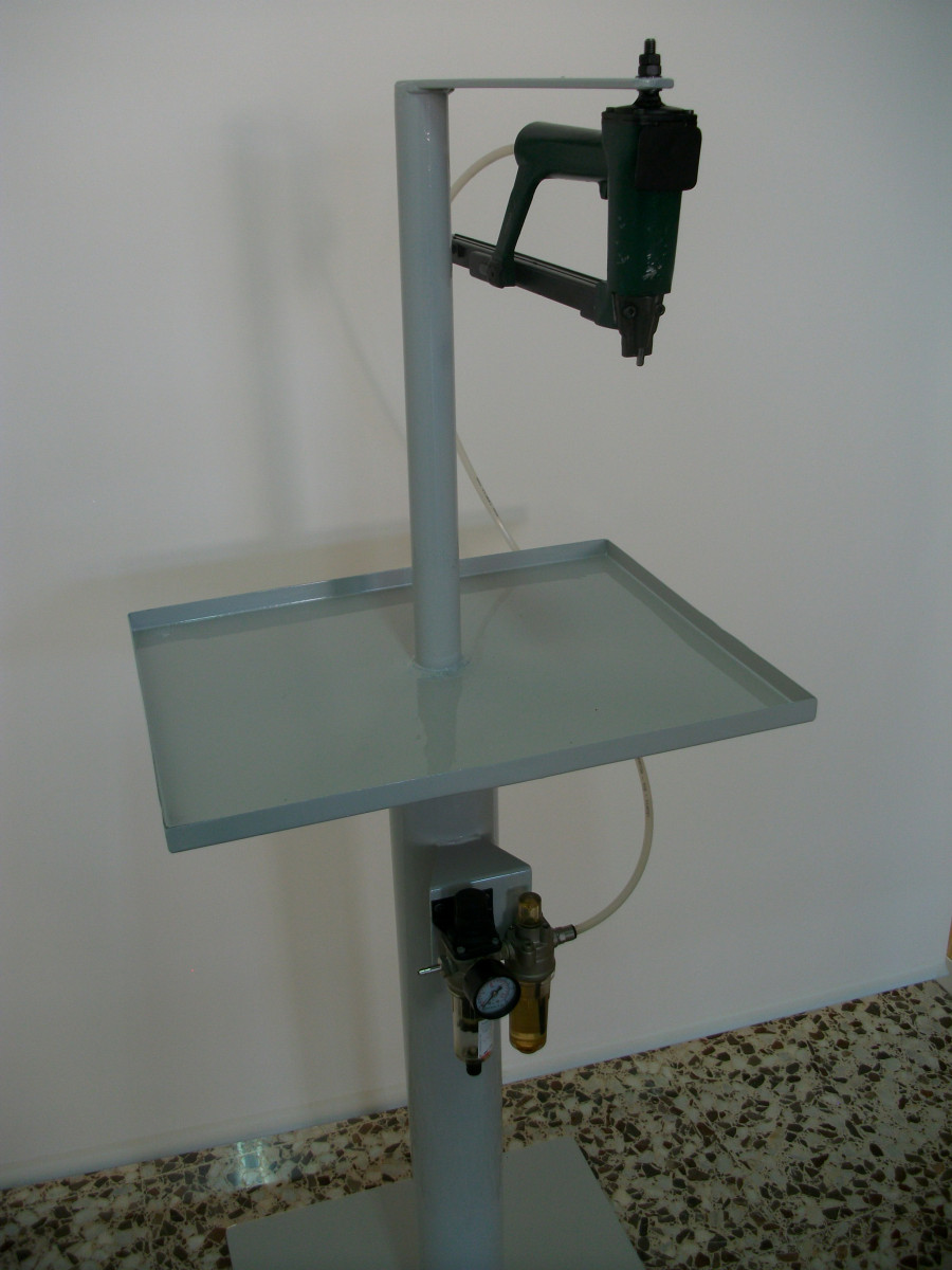 Used SHOE SOLE STAPLING MACHINE