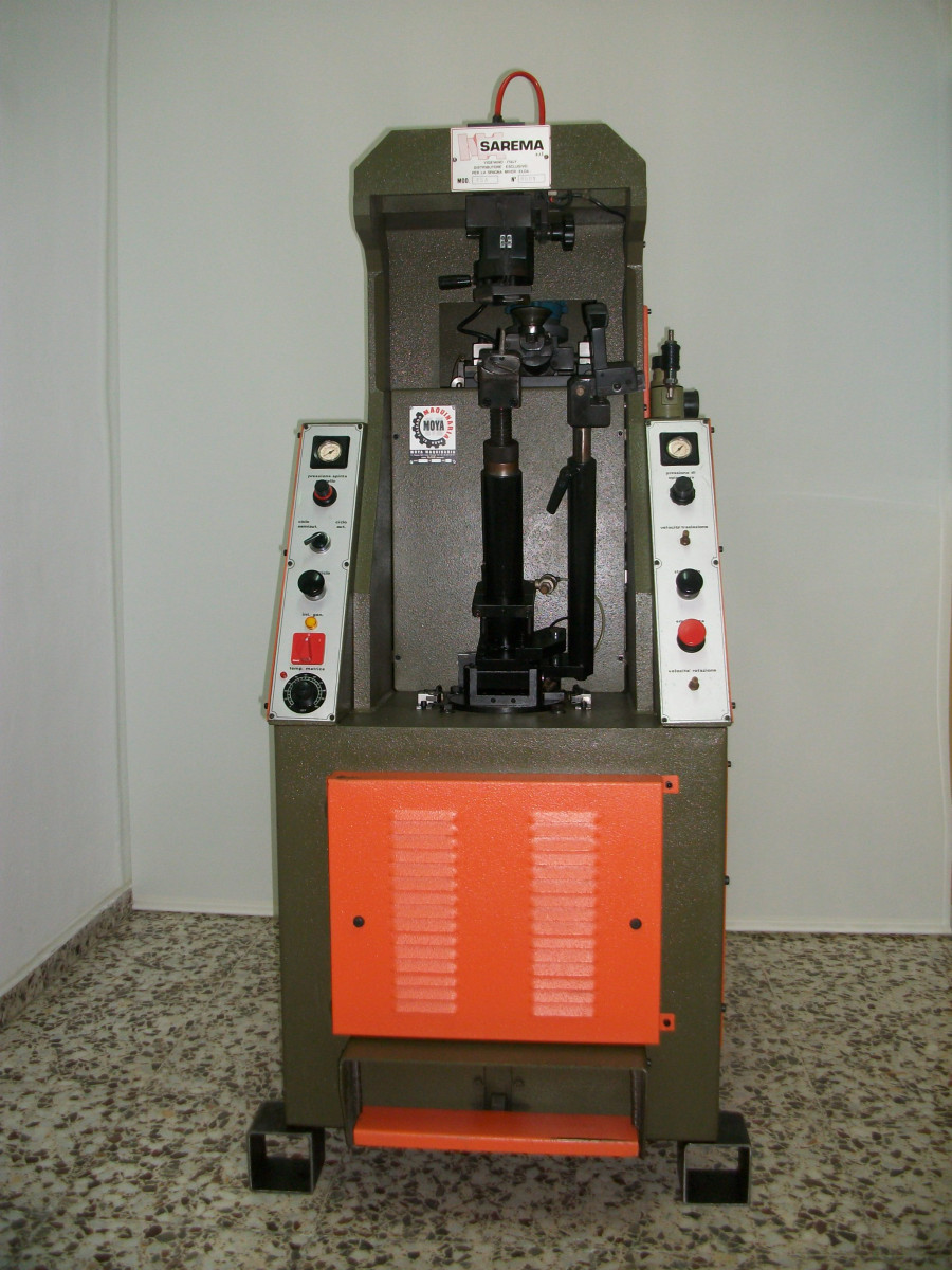 Usado MAQUINA DE MARCAR CAJA, MARCA SAREMA, MODELO ESA, REF. MQ6557