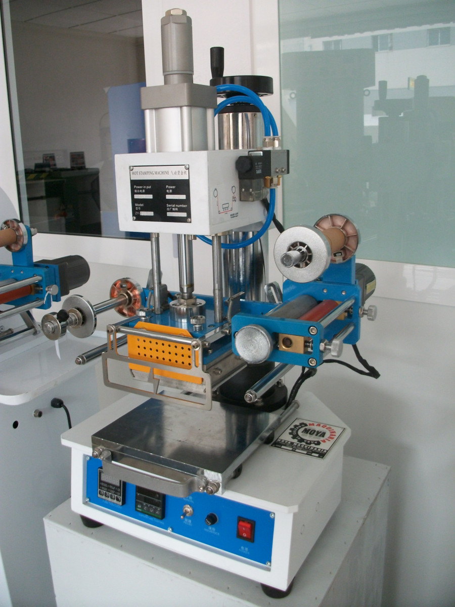 PNEUMATIC HOT FOIL STAMPING MACHINE AND EMBOSSING
