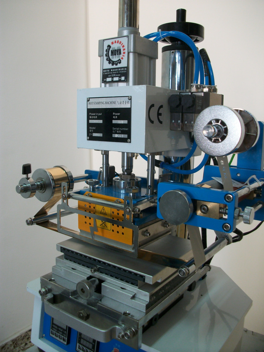 PNEUMATIC HOT FOIL STAMPING MACHINE AND EMBOSSING