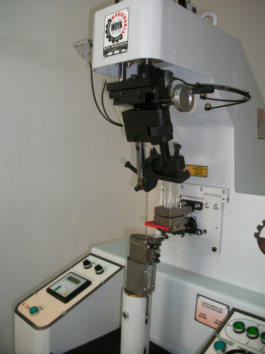 Used HEEL NAILING MACHINE