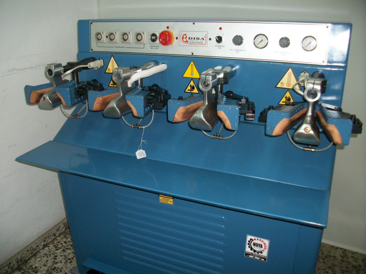 Used UPPER MOULDING SHOE MACHINE
