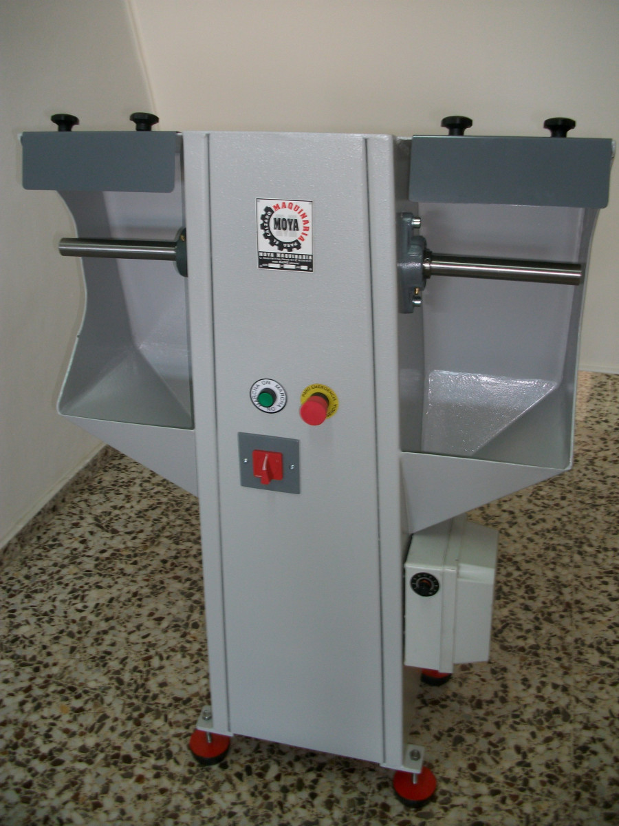 Usado MAQUINA DE CEPILLAR CON VARIADOR, MARCA MOYA MAQUINARIA