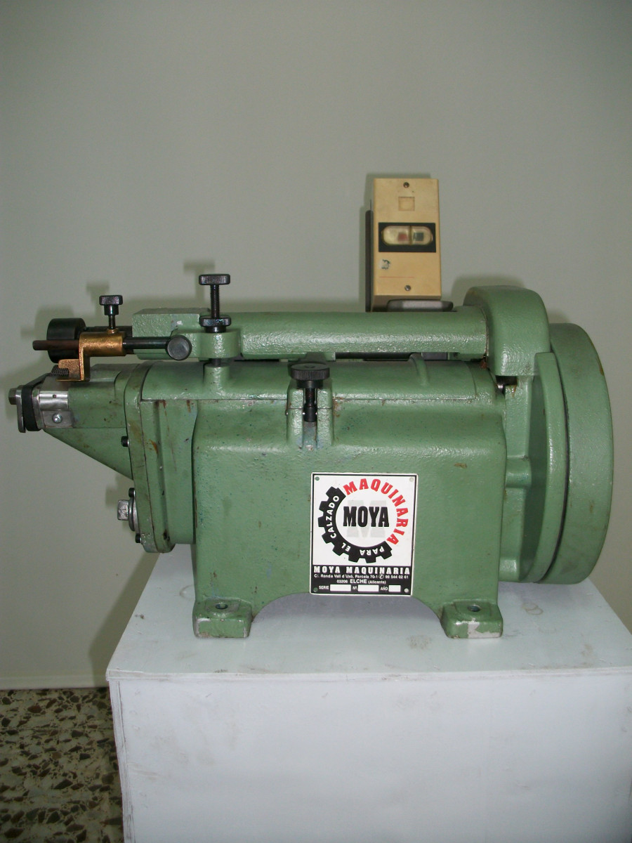 Used STRONG GLUING MACHINE