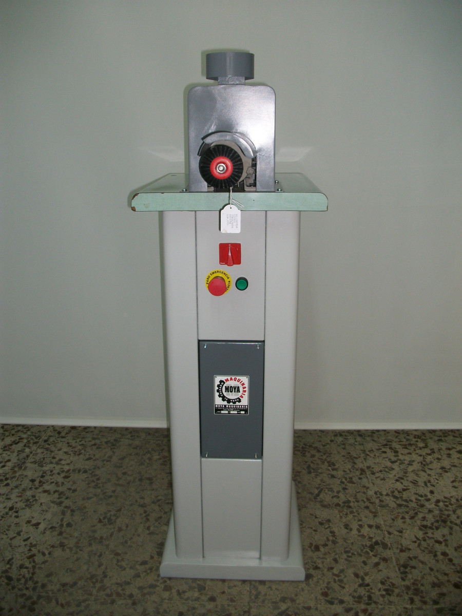 Usado MAQUINA DE LIMPIAR CANTOS