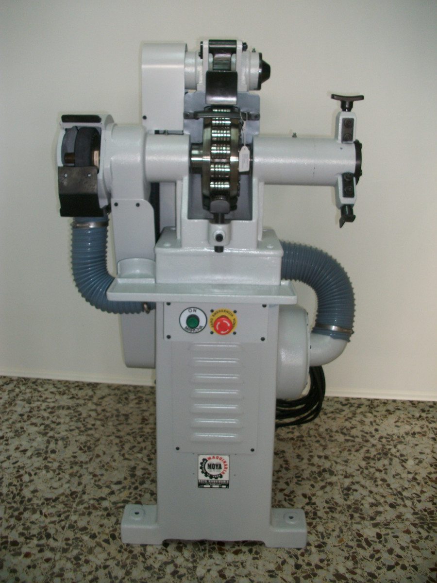 Usado MAQUINA DE REBATIR, REF. MQ6520