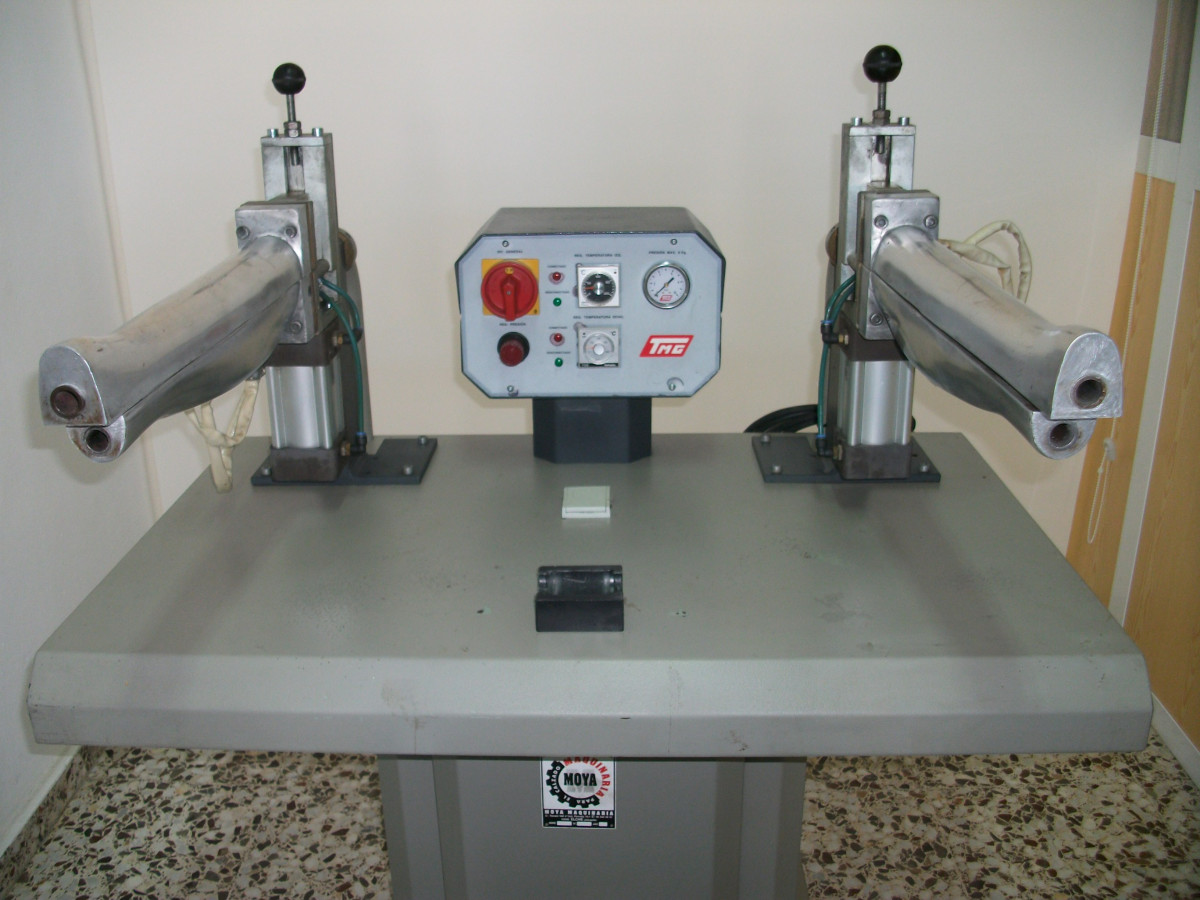 Used BOOT STRETCHING MACHINE