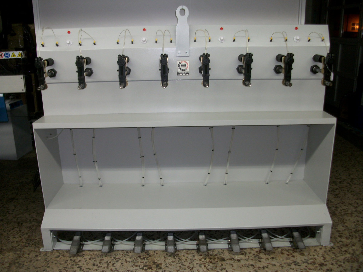 Used PREFORMING MOCASSIN MOULDING MACHINE