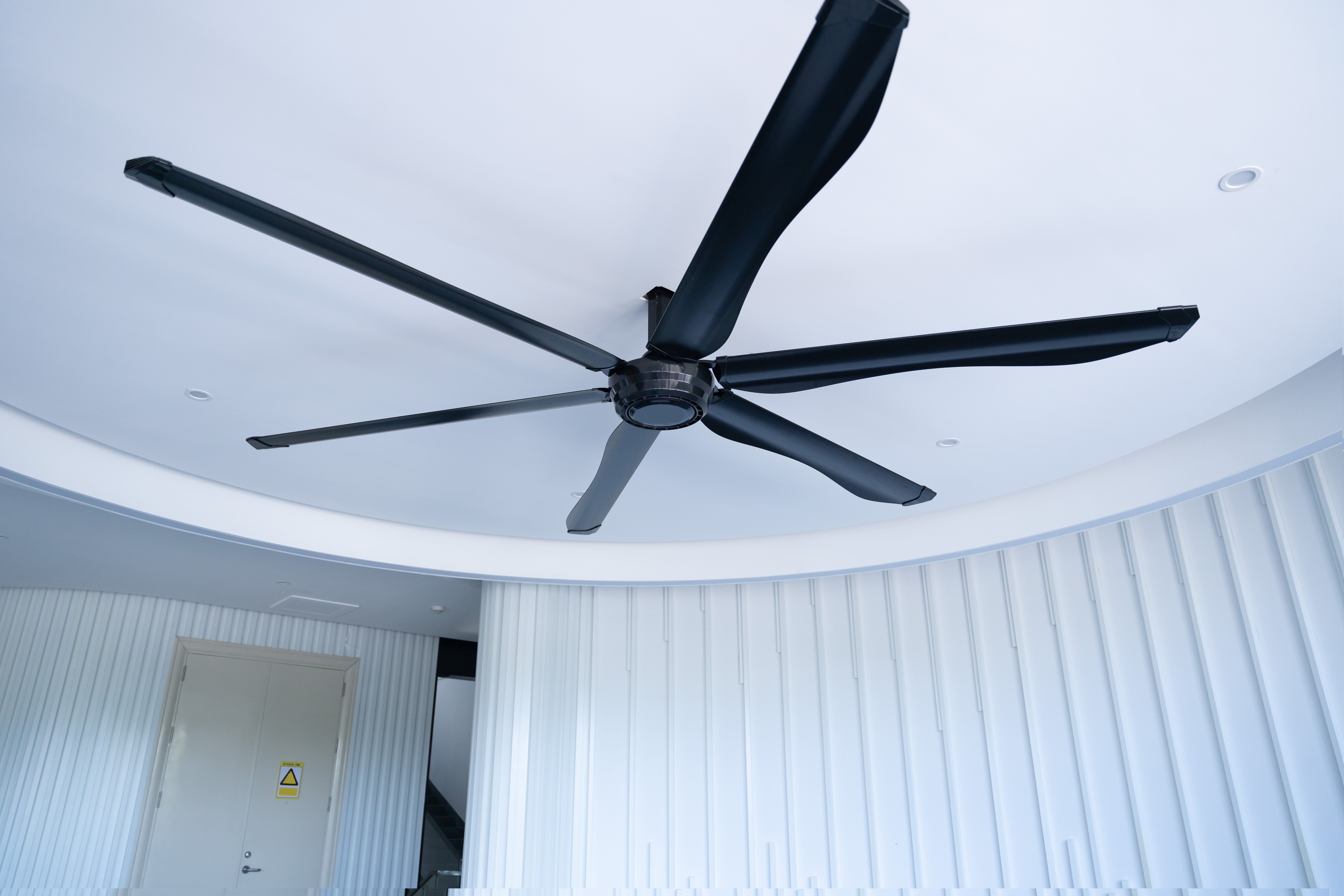 VENTILADOR COMERCIAL HVLS