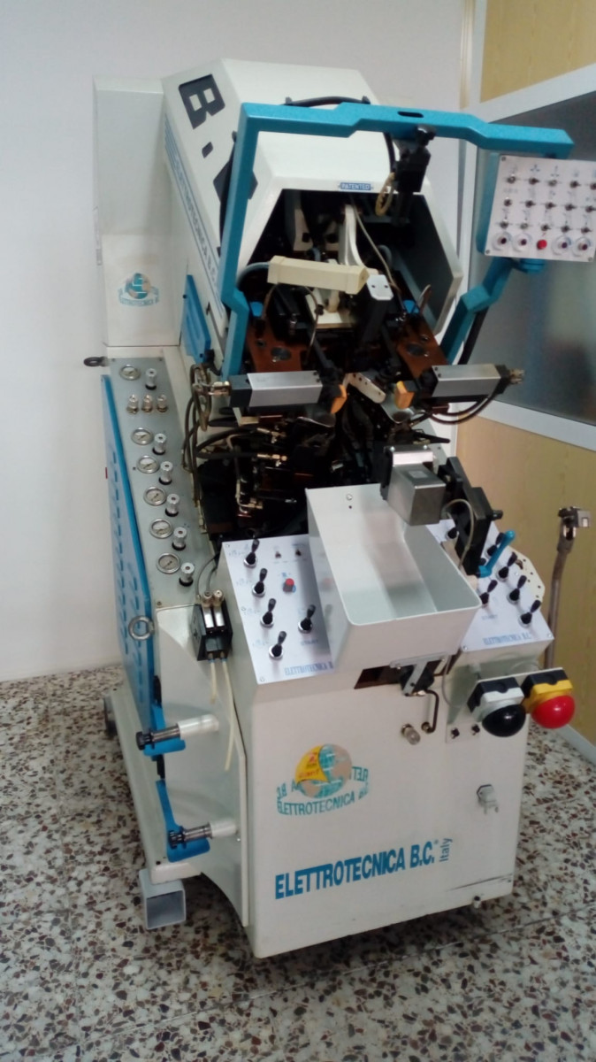 Used TOE LASTING MACHINE
