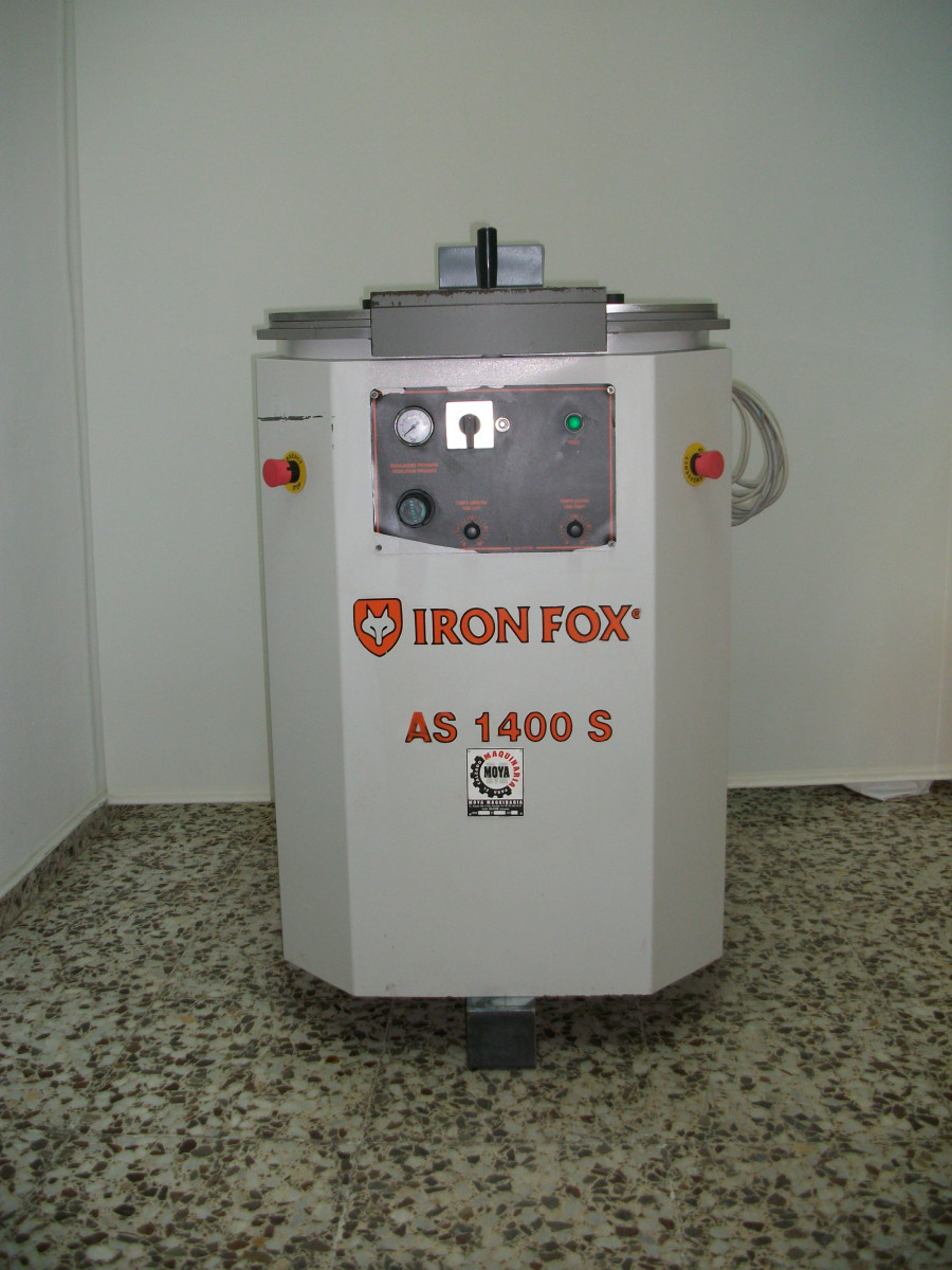 Used SOLE ATTACHING PRESS MACHINE