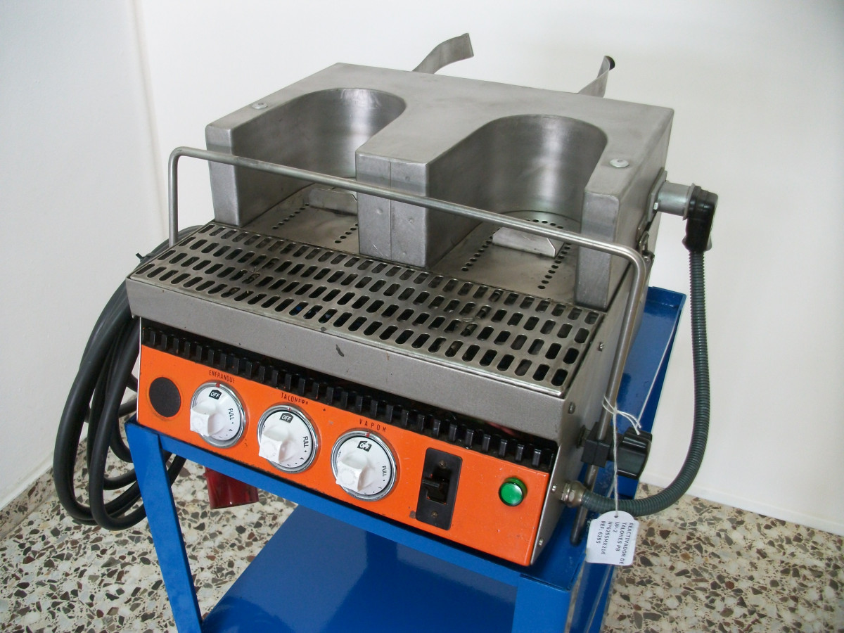 Used HEEL STEAMING MACHINE