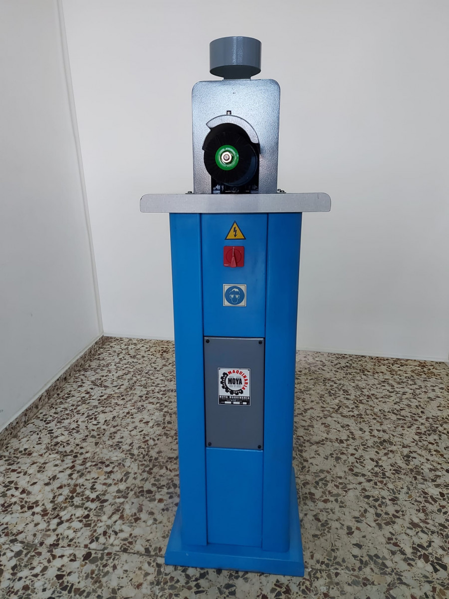 Used EDGE CLEANING MACHINE