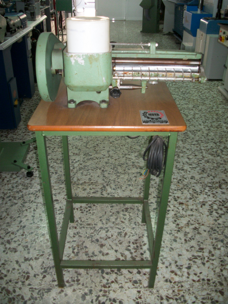 Usado MAQUINA DE DAR LATEX, MARCA MARCOS, MOD. 310