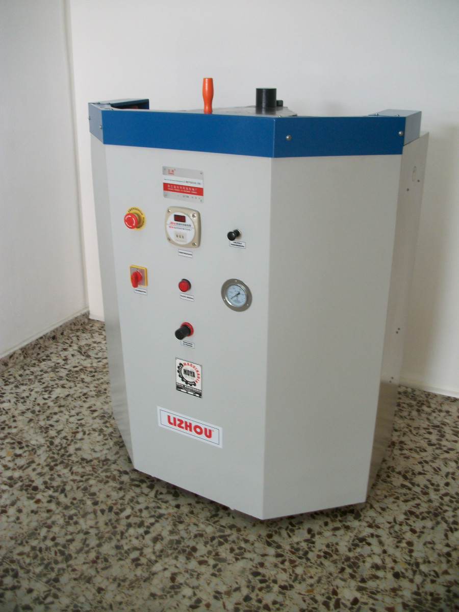 SOLE ATTACHING PRESS MACHINE