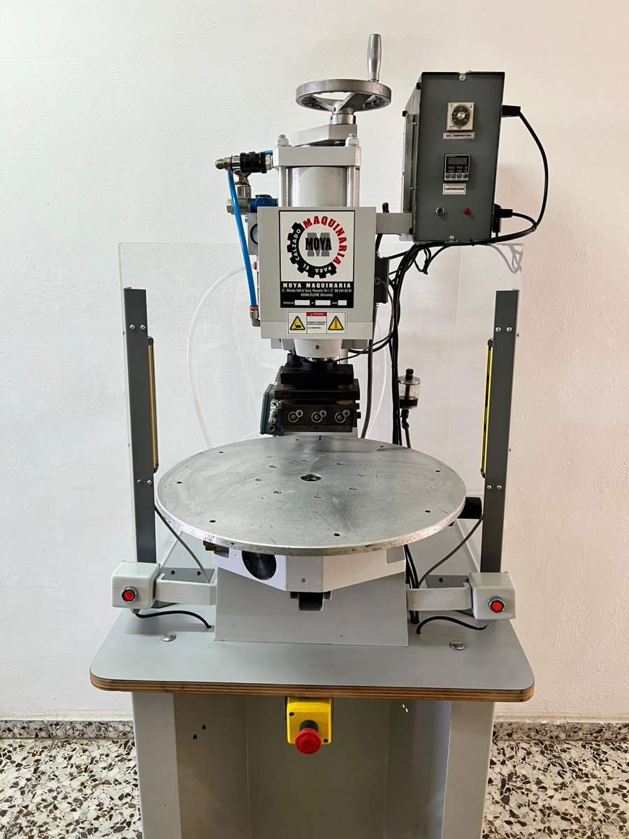 Used ROTATING  ENGRAVING MACHINE