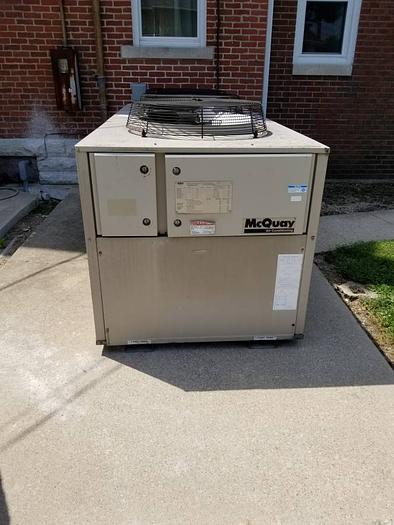 MCQUAY 25 TON HVAC WATER CHILLER AGC UNIT