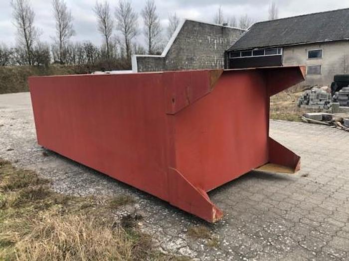 Brugt 13500 liters jerntank
