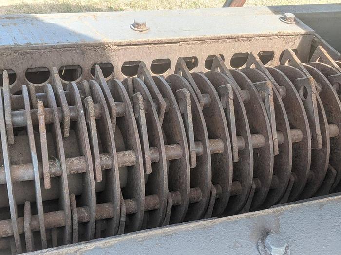 Used 1992 Early 90's LANE 2500 Tub Grinder  2500