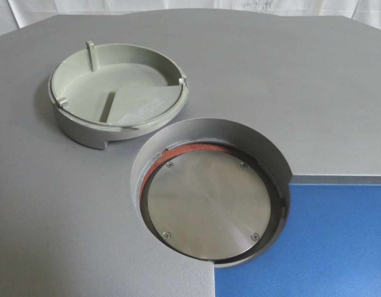 Used Thermo Savant Discovery Speed Vac Concentrator, Edwards XDS5 Vacuum Pump