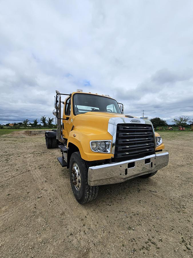 Used 2012 Freightliner 114SD