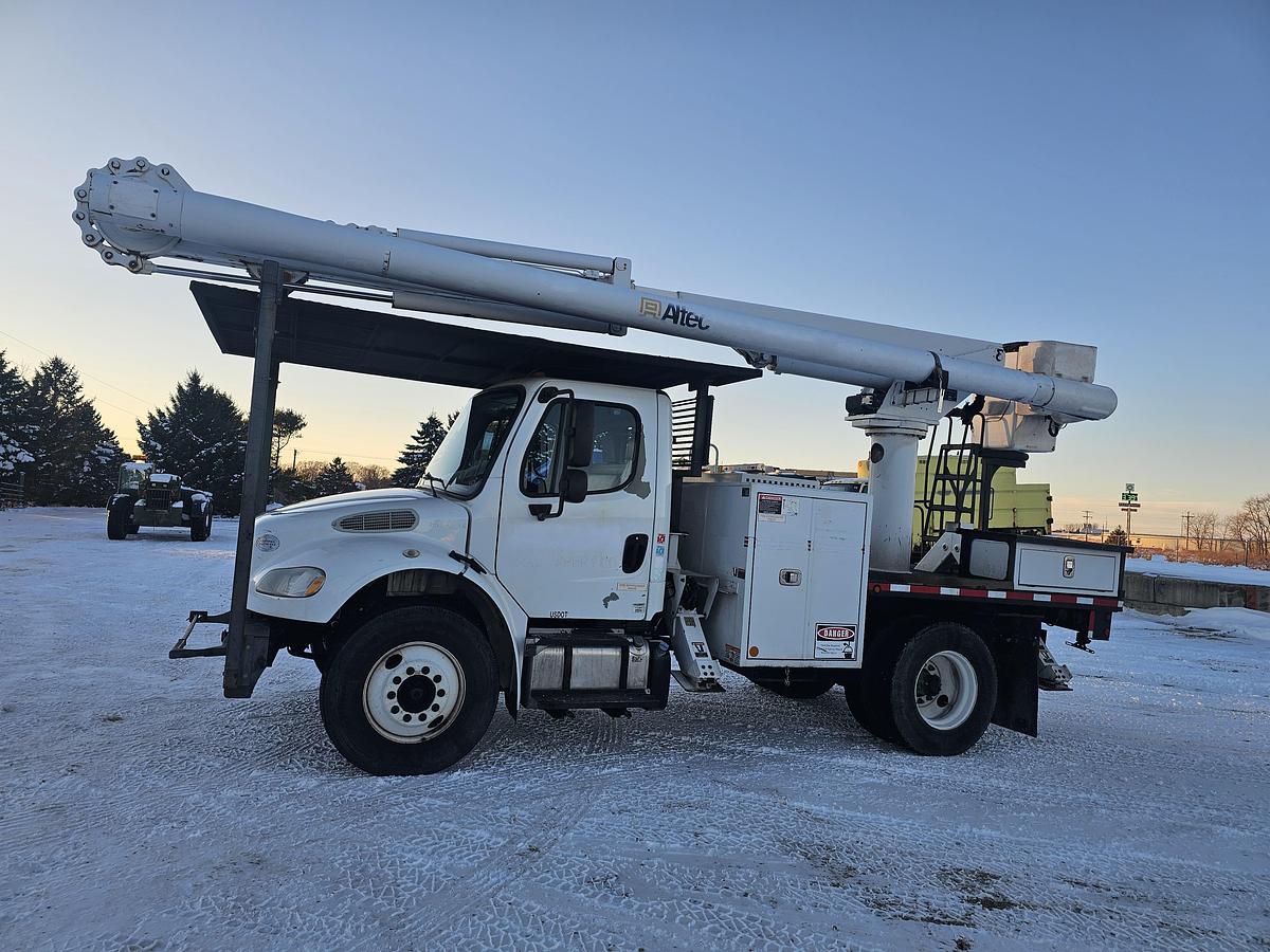 Used 2016 Freightliner / Altec M2106/ LRV58