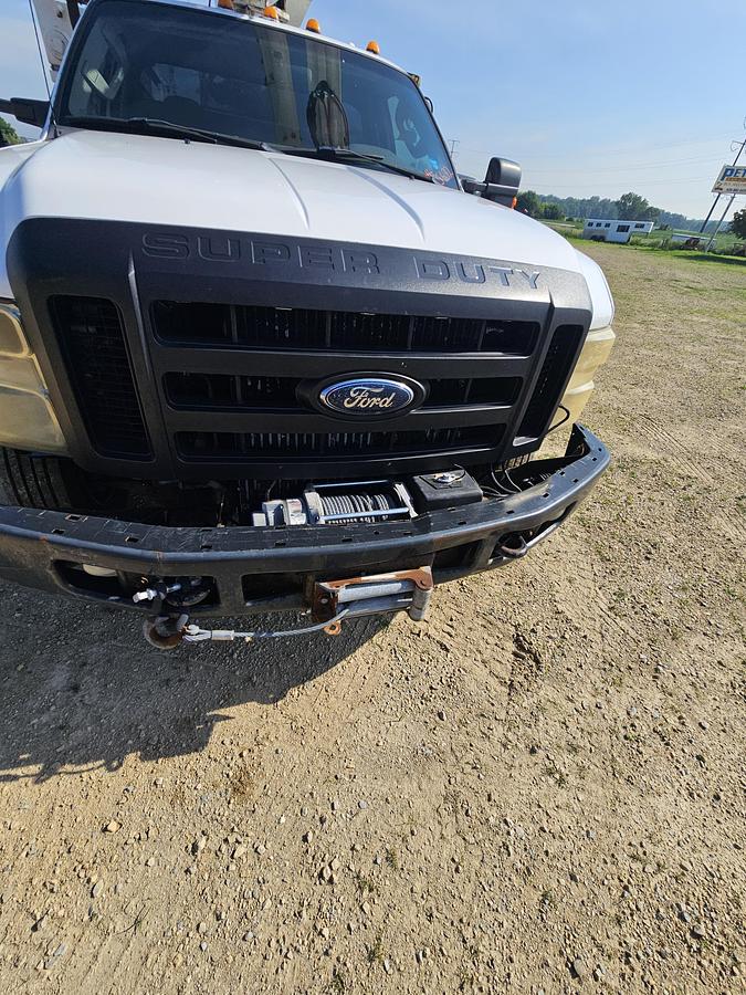 Used 2010 Ford /  Altec F550 / AT37G