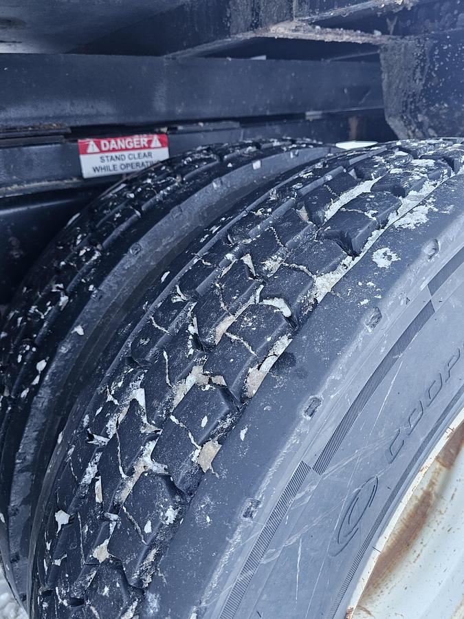 Used 2010 Ford/ Altec F750 /LRV