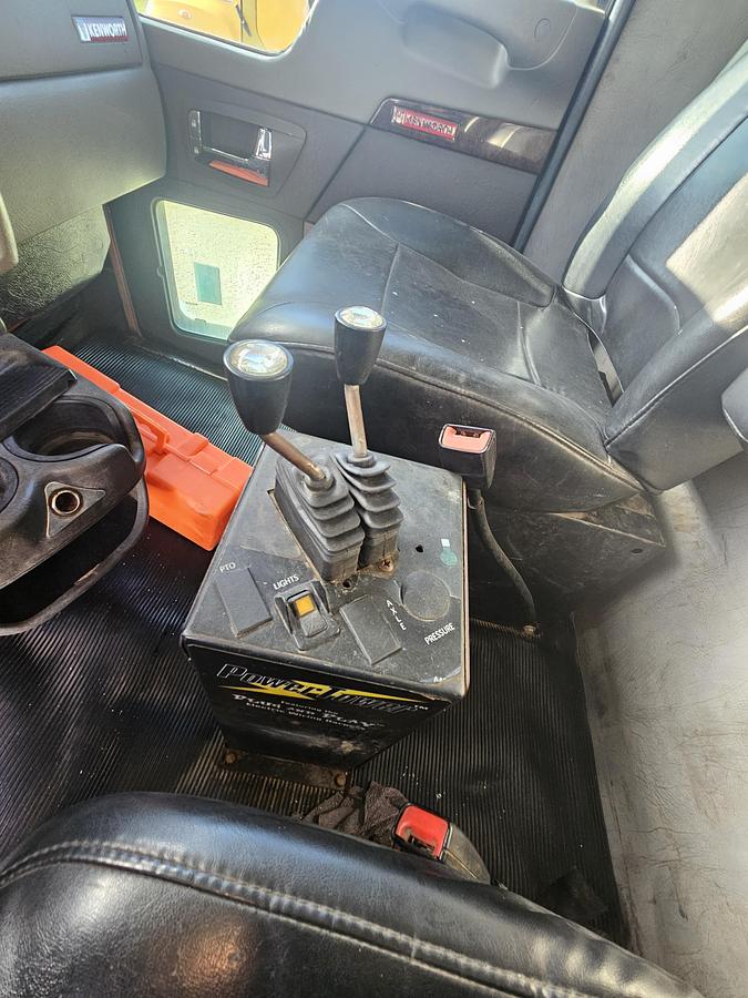 Used 2019 kenworth  T370