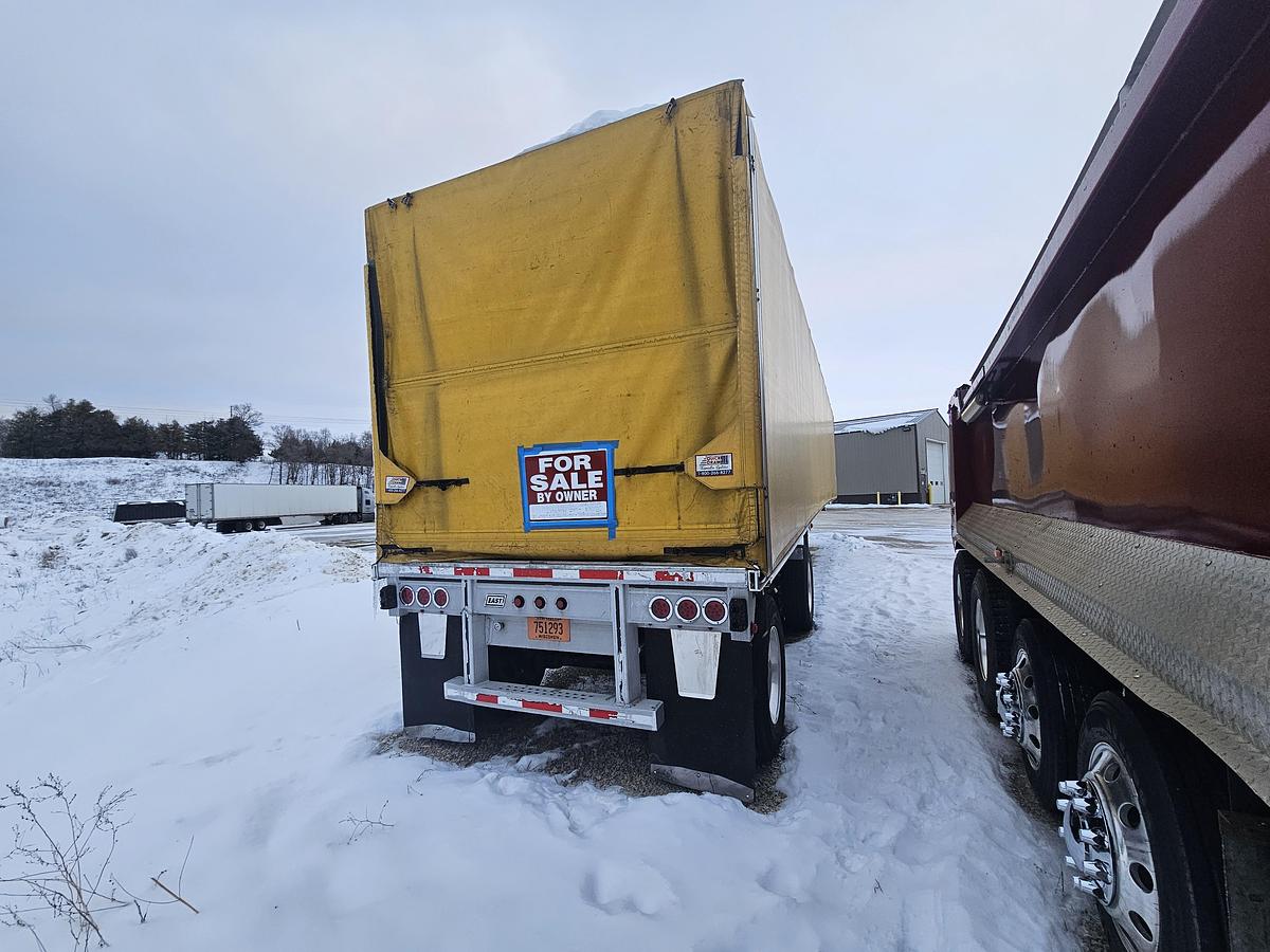Used 2022 East trailer conastoga