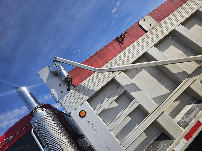 Used 2007 Peterbilt 378