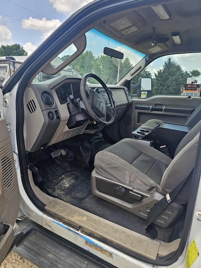 Used 2010 Ford /  Altec F550 / AT37G