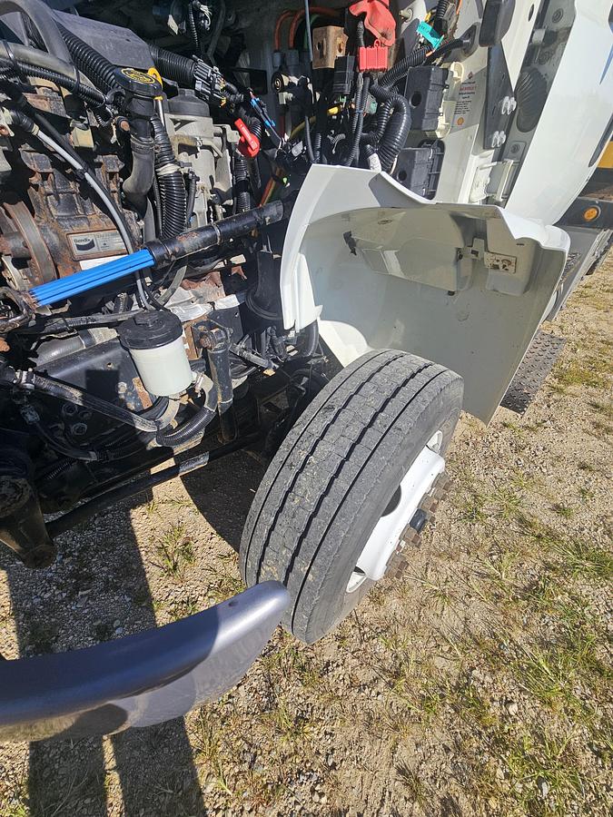 Used 2015 International / Utilicore 4300 / MD300