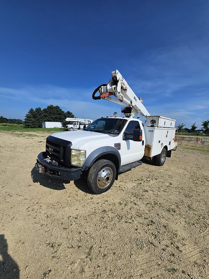 Used 2010 Ford /  Altec F550 / AT37G