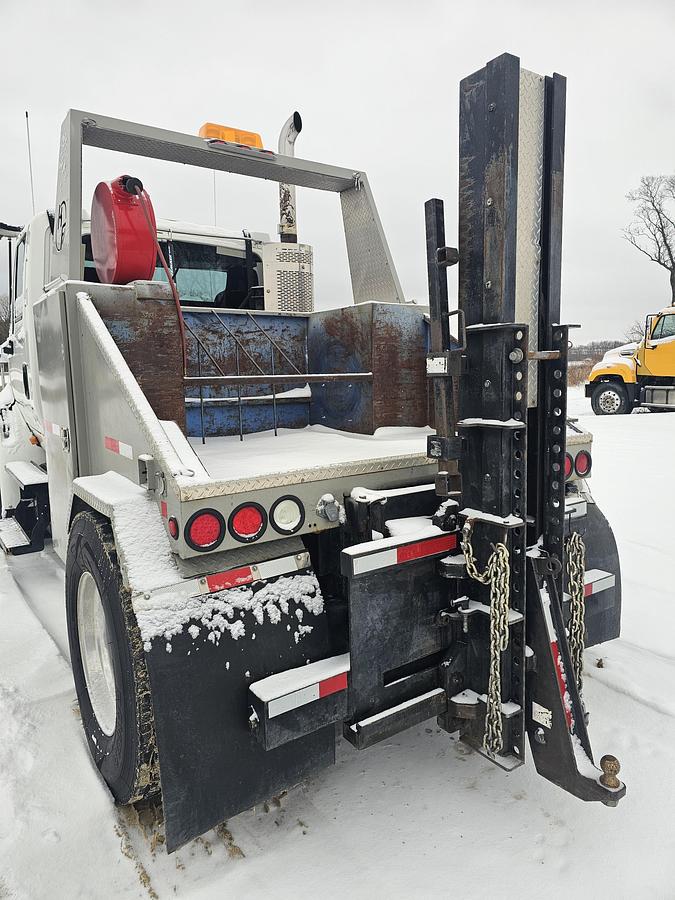 Used 2009 International 8600