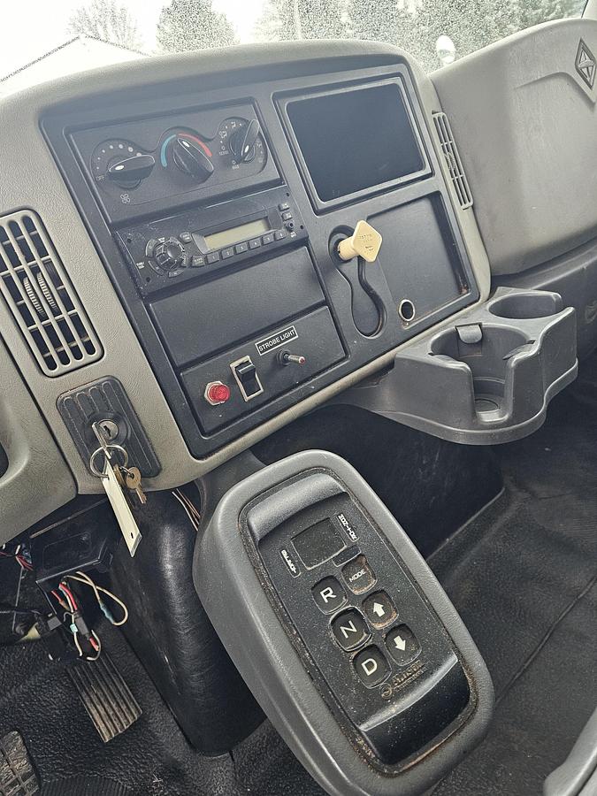 Used 2013 International 4300
