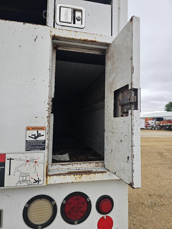 Used 2015 Freightliner / Altec M2106/ LRV60-E70