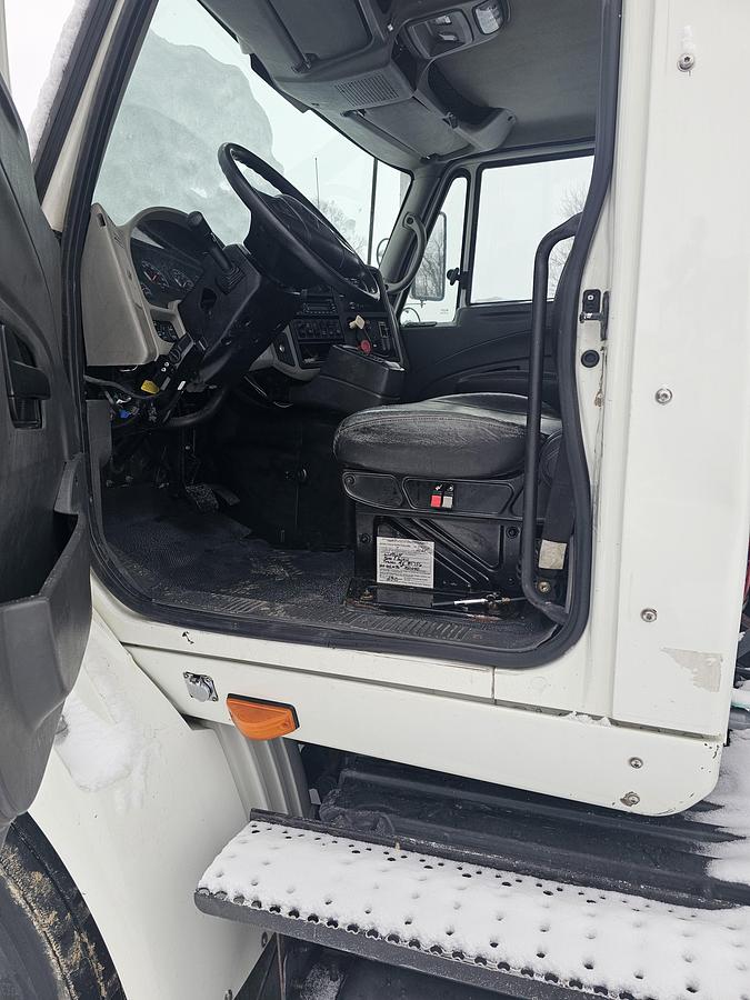 Used 2009 International 8600